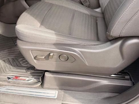 Used 2024 Chevrolet Silverado 1500 LT Trail Boss w/ Convenience Package II image 12