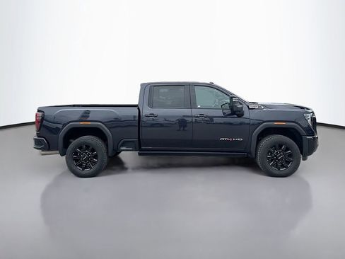 Used 2025 GMC Sierra 2500 AT4 w/ AT4 Premium Plus Package image 8