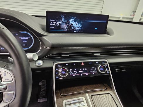 Used 2024 Genesis GV80 2.5T image 12