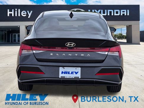 New 2026 Hyundai Elantra SEL Sport Premium FWD image 5
