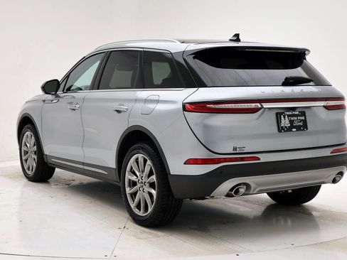 Used 2022 Lincoln Corsair AWD w/ Premium Package image 7