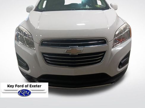 Used 2015 Chevrolet Trax LT w/ LT Sun and Sound Package image 3