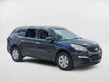 Used 2017 Chevrolet Traverse LS image 3