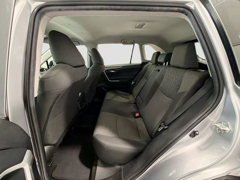 Certified 2020 Toyota RAV4 XLE image 20