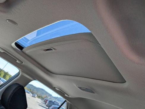 New 2026 Hyundai Venue SEL image 15