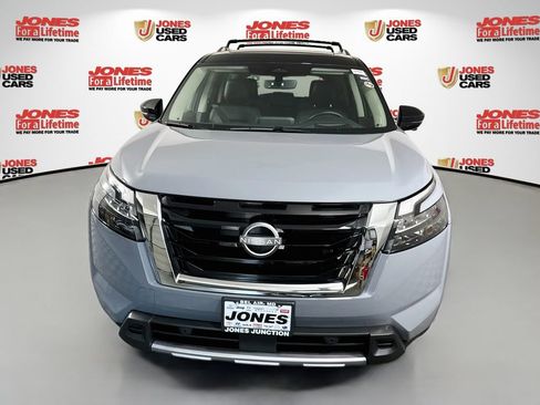 Used 2025 Nissan Pathfinder Platinum w/ Cargo Package AWD/4WD image 14