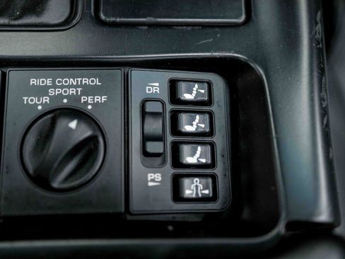 Used 1996 Chevrolet Corvette Convertible RWD image 72
