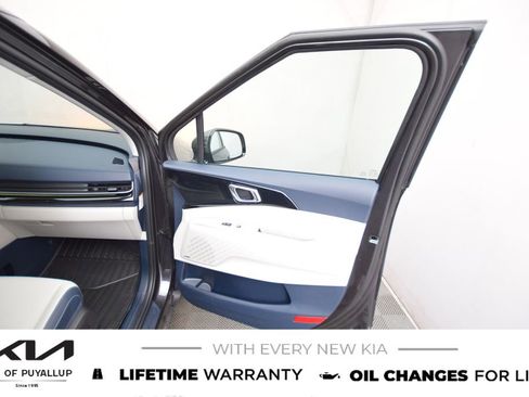 New 2025 Kia Carnival SX Prestige image 15