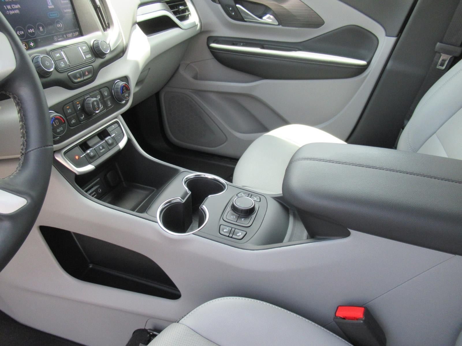 Used 2023 GMC Terrain SLT FWD image 16