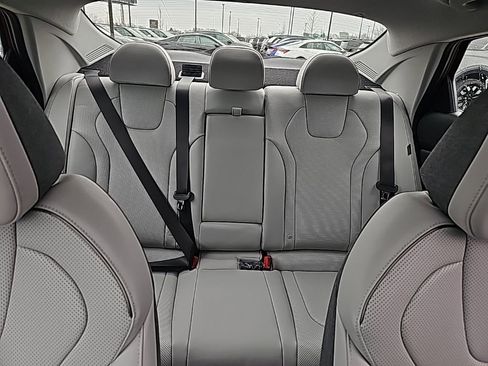 New 2026 Hyundai Elantra Limited FWD image 28