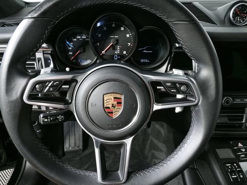 Certified 2020 Porsche Macan AWD/4WD image 10