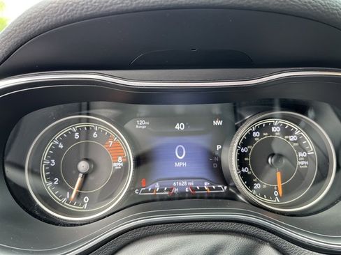 Used 2020 Jeep Cherokee Limited AWD/4WD image 24