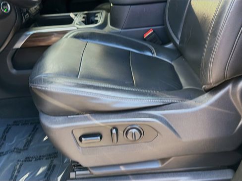 Used 2020 Chevrolet Silverado 1500 LT Trail Boss image 17