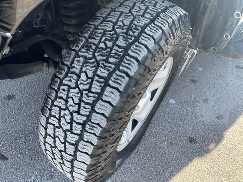 Certified 2023 Toyota Tacoma SR image 10