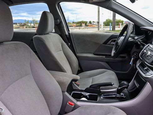 Used 2013 Honda Accord LX image 22