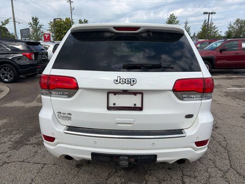 Used 2017 Jeep Grand Cherokee Overland AWD/4WD image 6