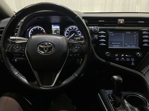 Certified 2019 Toyota Camry SE FWD image 20
