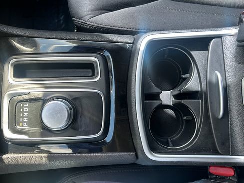 Used 2023 Chrysler 300 Touring image 30