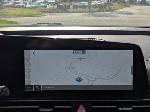 Used 2024 Hyundai Elantra SEL image 19