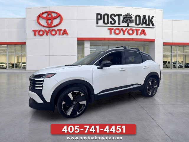 Used 2026 Nissan Kicks SR FWD image 1