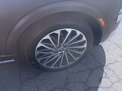 Used 2026 Hyundai Palisade Calligraphy image 7