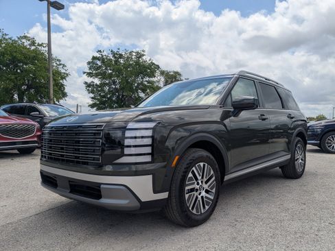 Used 2026 Hyundai Palisade SEL Premium FWD image 9