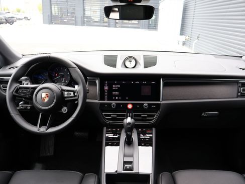 New 2026 Porsche Macan GTS AWD/4WD image 22