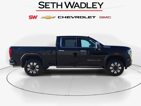 New 2026 GMC Sierra 2500 Denali w/ Denali Reserve Package AWD/4WD image 8