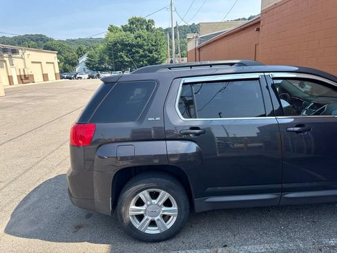 Used 2015 GMC Terrain SLE AWD/4WD image 11