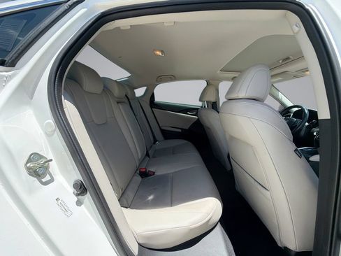 Used 2019 Honda Insight Touring image 17
