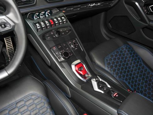 Used 2018 Lamborghini Huracan LP 580-2 image 39