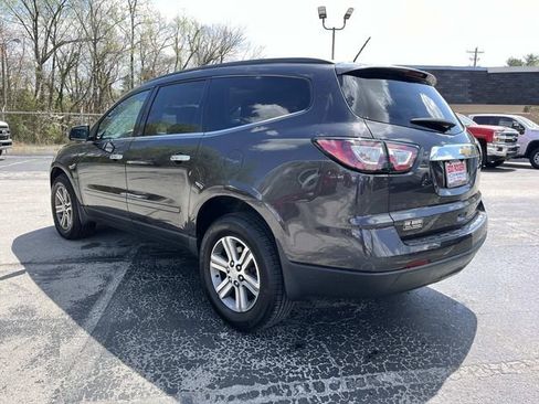 Used 2015 Chevrolet Traverse LT image 5