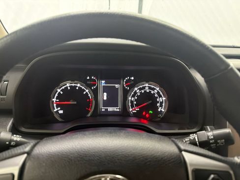 Used 2020 Toyota 4Runner Limited AWD/4WD image 28