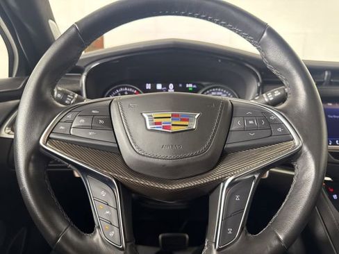 Used 2022 Cadillac XT5 Sportv w/ Platinum Package AWD/4WD image 19