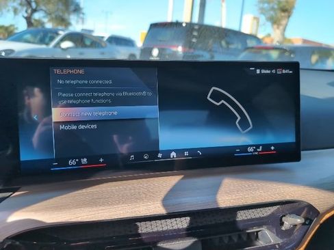 Used 2025 BMW 330i Sedan image 17