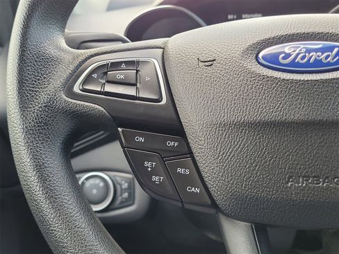 Used 2019 Ford Escape SE image 16