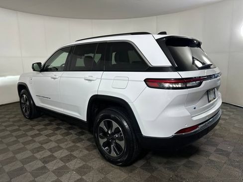 Used 2022 Jeep Grand Cherokee Limited 4xe w/ Luxury Tech Group II image 5