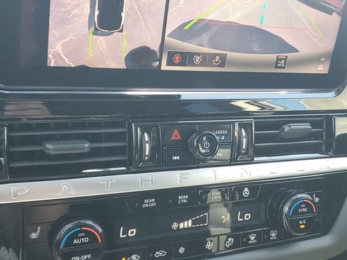 New 2026 Nissan Pathfinder SL AWD/4WD image 31