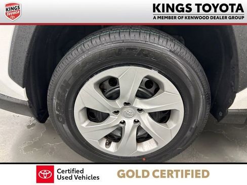 Certified 2022 Toyota RAV4 LE FWD image 26
