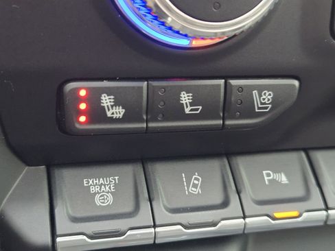 Used 2022 GMC Sierra 2500 Denali image 34