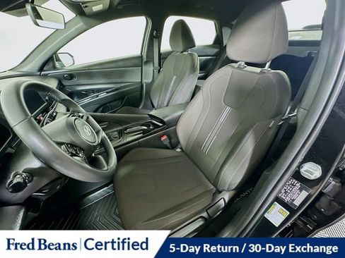 Certified 2025 Hyundai Elantra Sport image 21