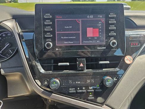 Used 2024 Toyota Camry SE FWD image 18