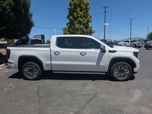 Used 2024 GMC Sierra 1500 Denali Ultimate AWD/4WD image 2