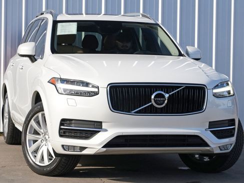 Used 2016 Volvo XC90 T6 Momentum w/ Momentum Plus Package image 2