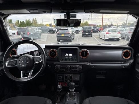 Used 2022 Jeep Gladiator Mojave w/ Trailer Tow Package AWD/4WD image 15