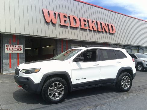 Used 2022 Jeep Cherokee Trailhawk w/ Comfort/Convenience Group AWD/4WD image 1