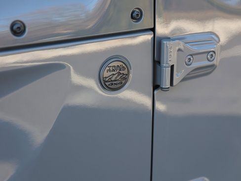 Used 2022 Jeep Wrangler Unlimited Sport image 10