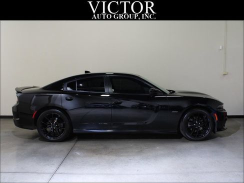 Used 2019 Dodge Charger R/T w/ Plus Group image 8