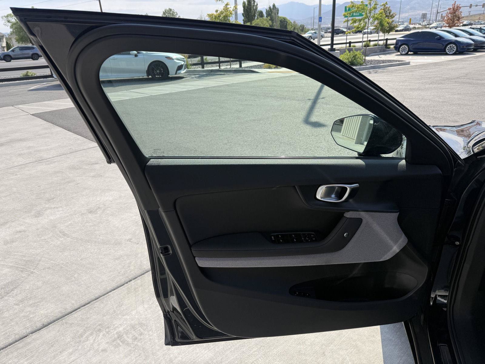 Used 2022 Polestar Polestar 2 w/ Pilot Package AWD/4WD image 11