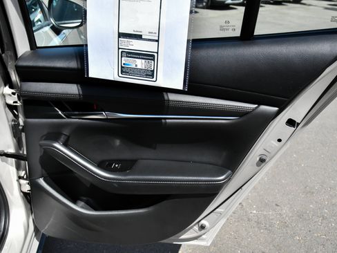 Used 2024 MAZDA MAZDA3 s FWD image 37